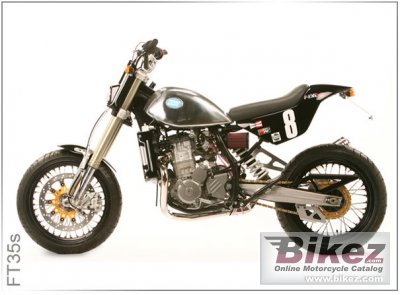 2010 CCM FT35-s photo